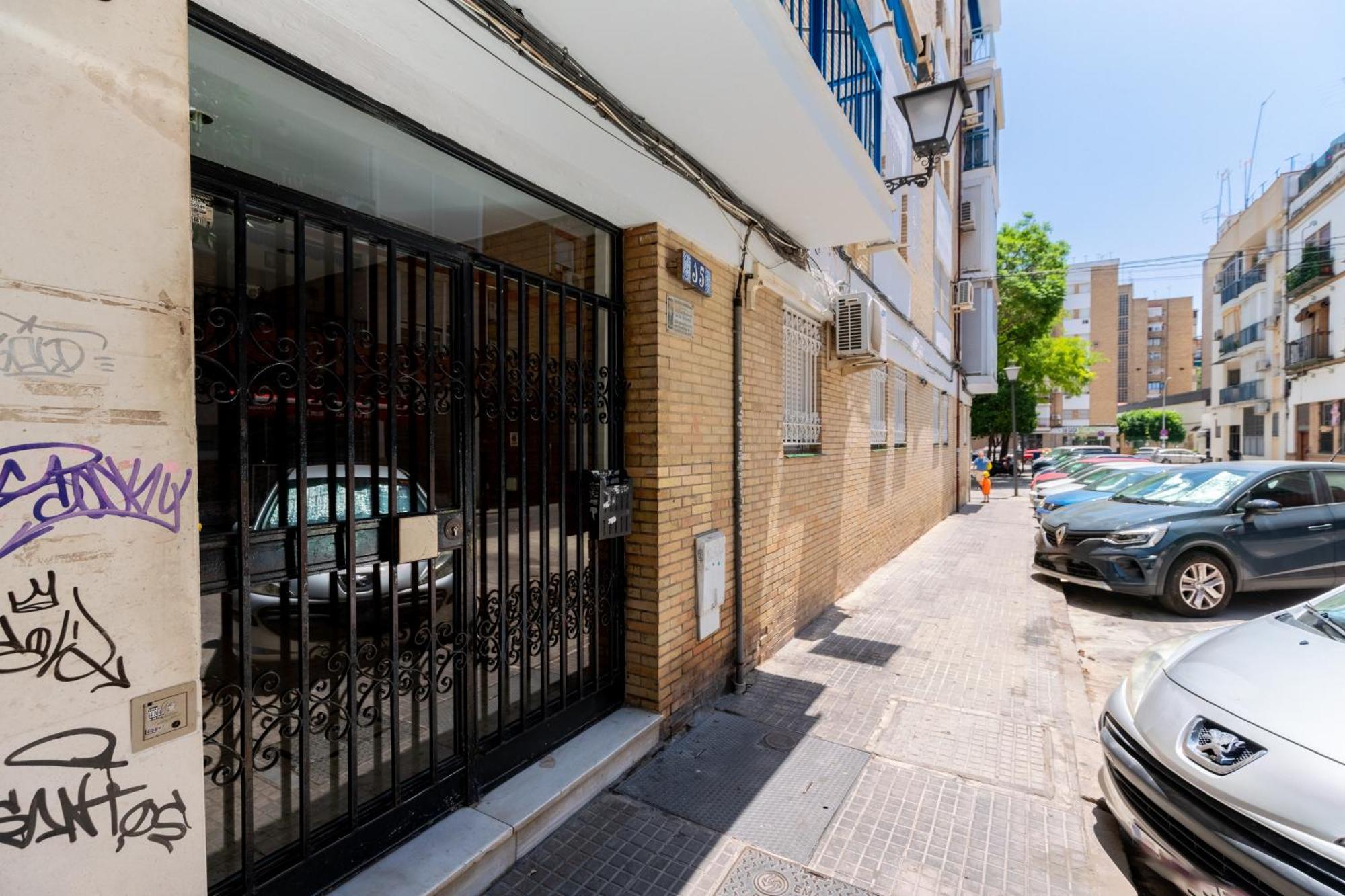 Las Golondrinas 3 Dormitorios Y 2 Banos En Triana Σεβίλλη Εξωτερικό φωτογραφία